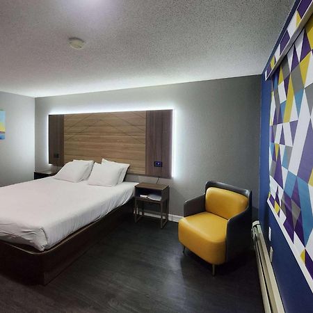 Motel Super 8 By Wyndham Hayward Wi Esterno foto