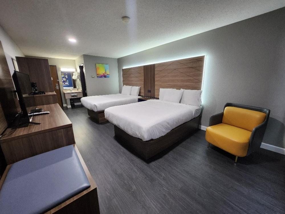 Motel Super 8 By Wyndham Hayward Wi Esterno foto