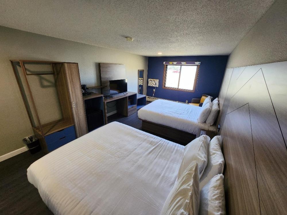 Motel Super 8 By Wyndham Hayward Wi Esterno foto