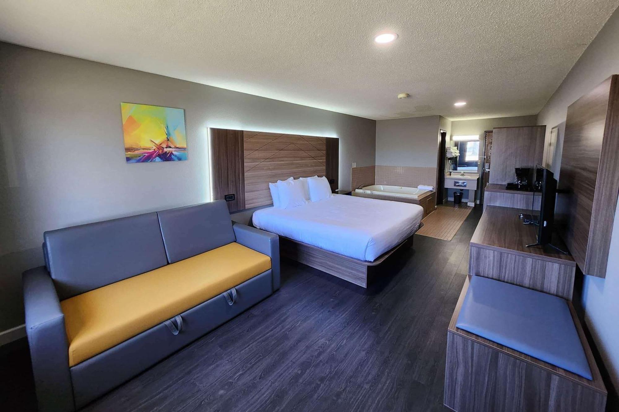 Motel Super 8 By Wyndham Hayward Wi Esterno foto