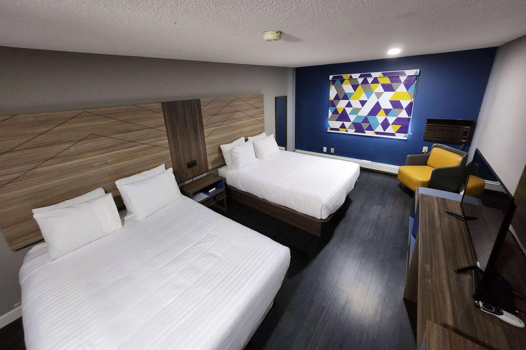 Motel Super 8 By Wyndham Hayward Wi Esterno foto