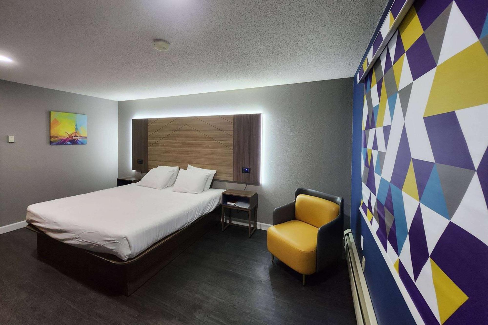 Motel Super 8 By Wyndham Hayward Wi Esterno foto