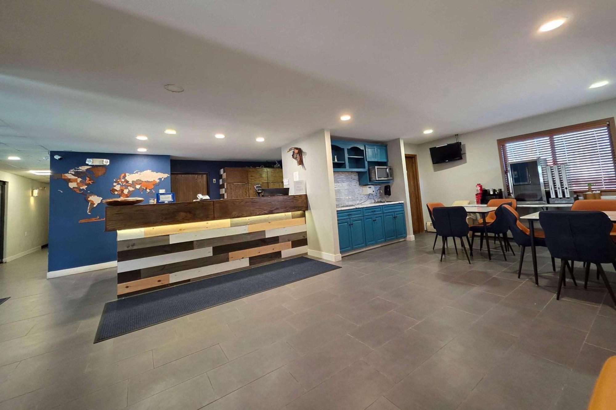 Motel Super 8 By Wyndham Hayward Wi Esterno foto